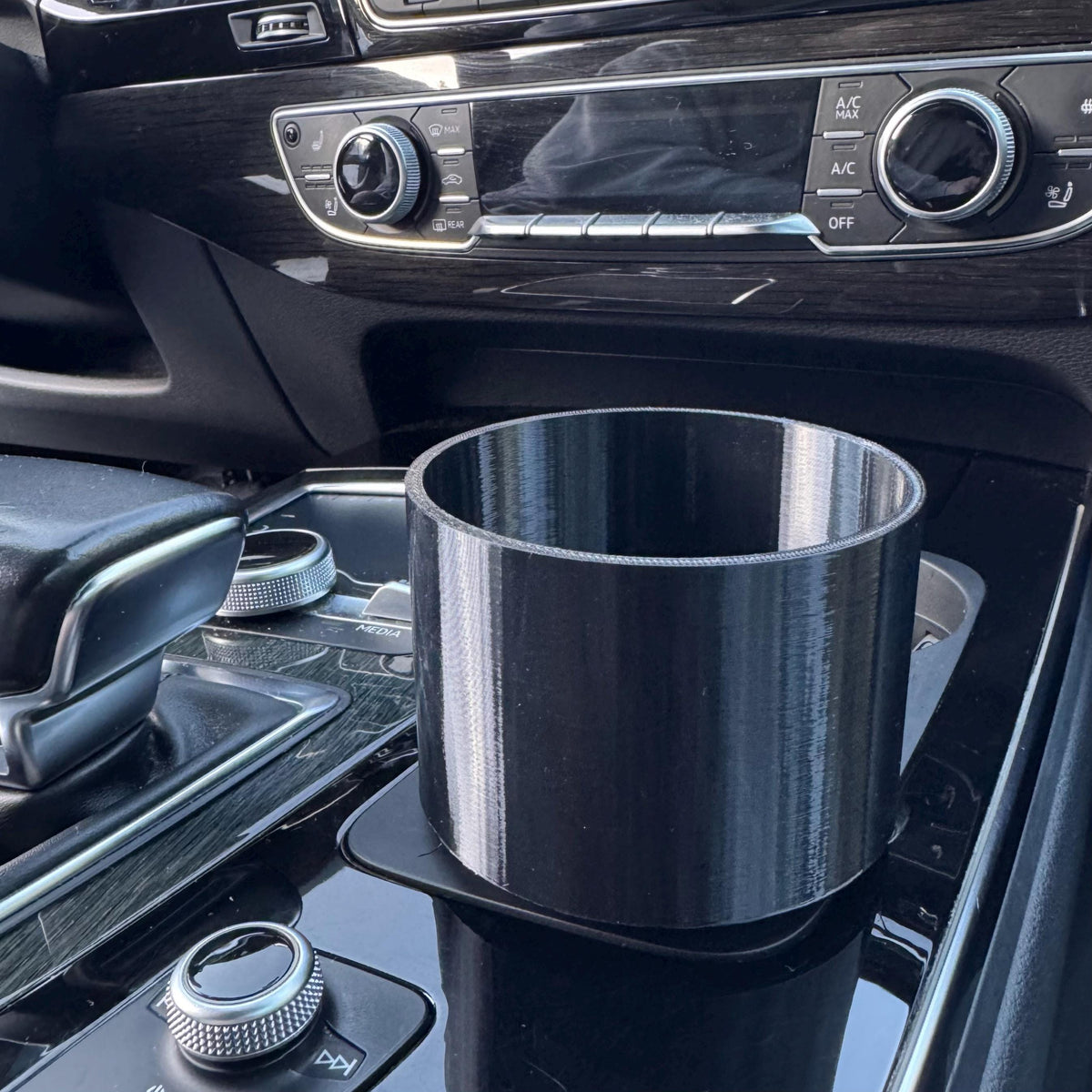 3D-Printed Car Cup Holder Adapter – Fits Stanley & YETI Bottles